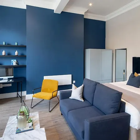 5 Park Street Avenue - Urban Apartment