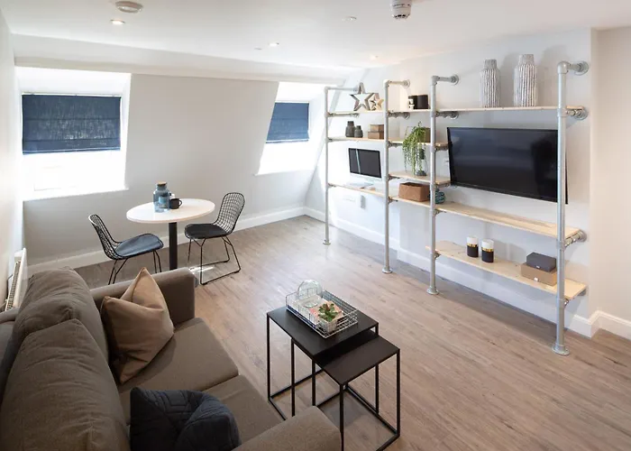 5 Park Street Avenue - Urban Apartment