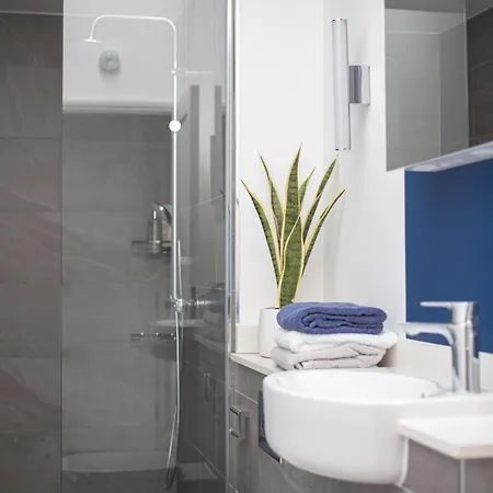 5 Park Street Avenue - Urban