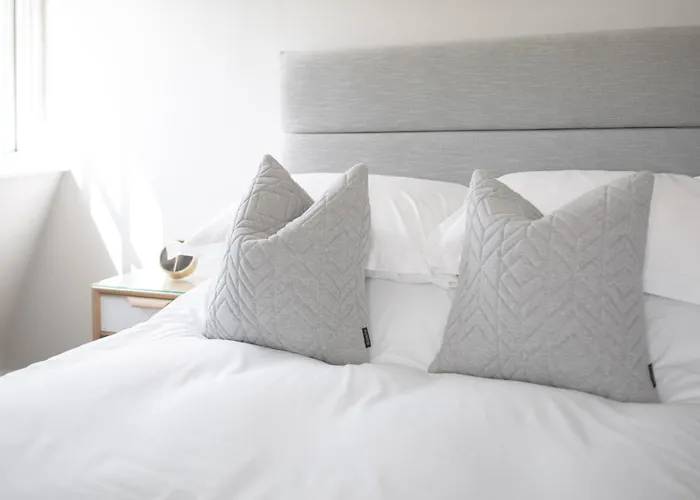 5 Park Street Avenue - Urban Apartament *